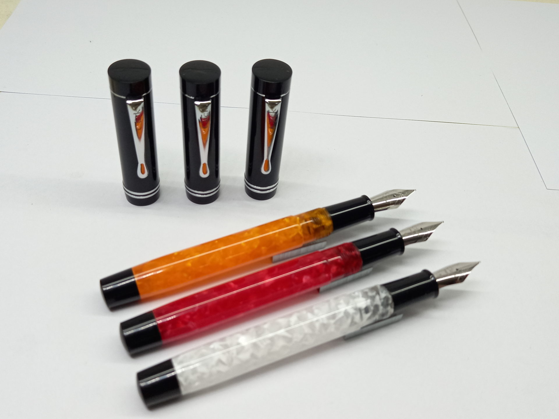 Fine Nib Chrome Trim Click Aristocrat Fountain Pen 3-in-1 Fill Dark Orange 